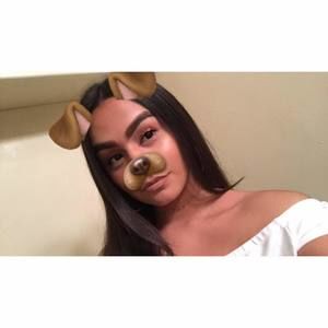 Meet your Posher, Alexis